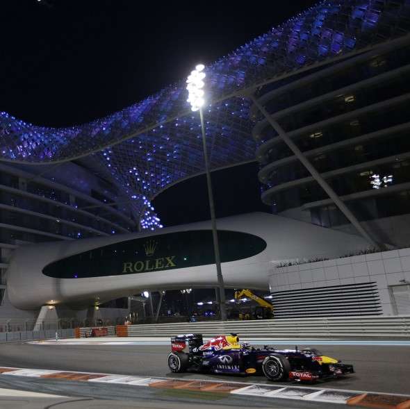 Grand Prix Abu Dhabi 2013 έβδομη συνεχόμενη νίκη του Vettel