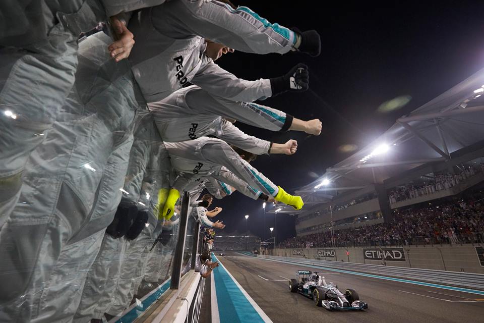 Abu Dhabi Grand Prix 2014 : Νικητής και πρωταθλητής ο Hamilton